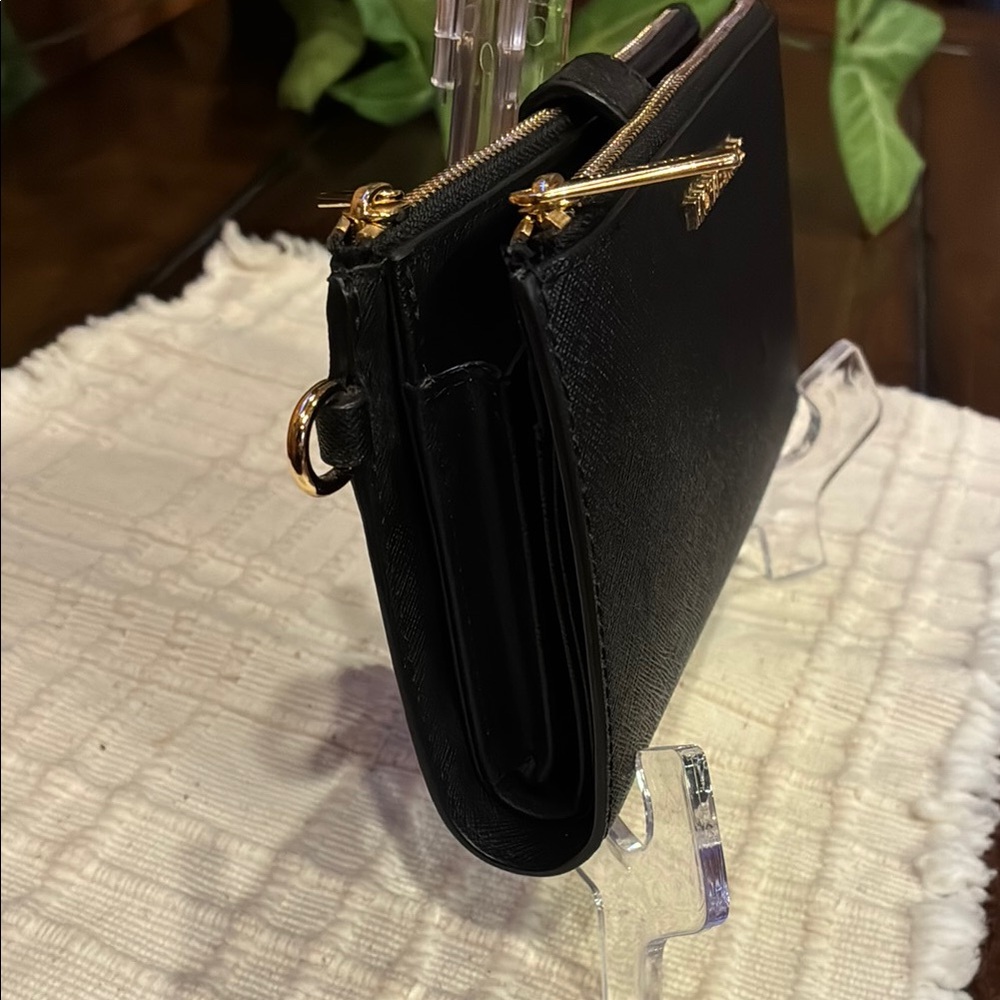 Michael Kors Saffiano Leather Black and Gold Double Zip Wallet/Clutch (ABBA) - Picture 5 of 15
